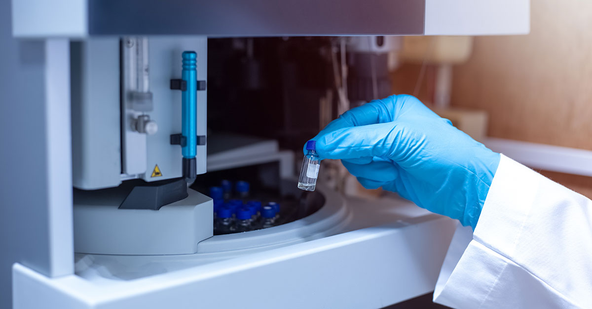 Loading an LCMS in laboratory