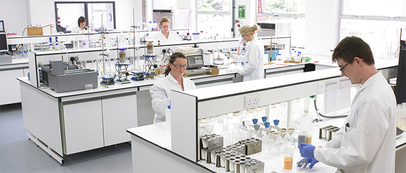 Campden BRI scientists in laboratory