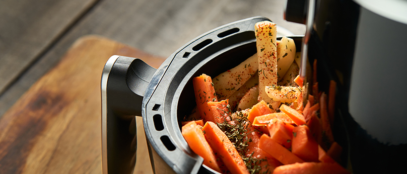 Air fryer cooking vegetables