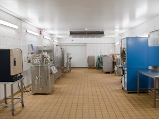 Chilled temperature laboratory